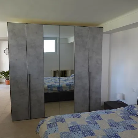 Tominetti Elisa فيربانيا